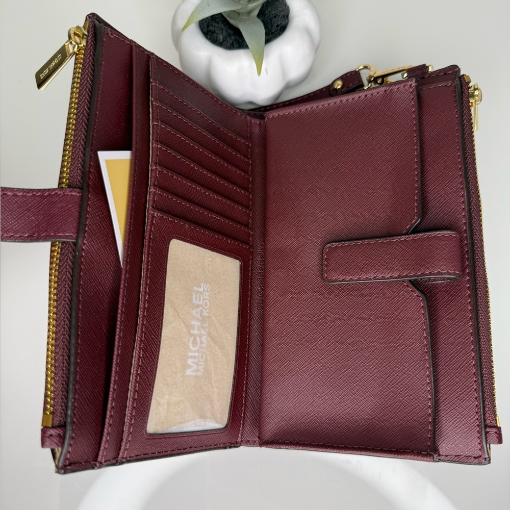 Michael Kors Double Zip Wristlet / Wallet Merlot - Picture 2 of 4